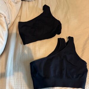 One-Shoulder Seamless Crop Tops – Black (Set of 2)
